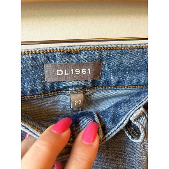 DL1961 Cropped Skinny size 28 - Picture 3 of 9